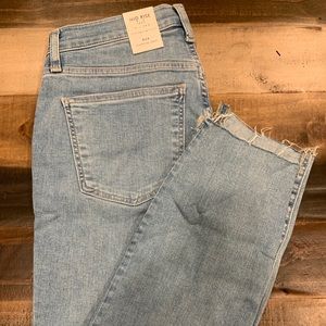 Mid rise skinny jeans